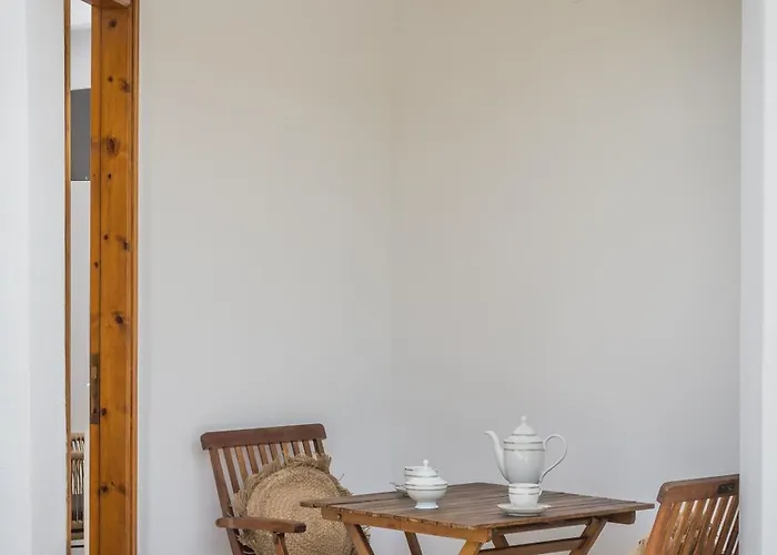 Kalliopi Vikeli Milos *